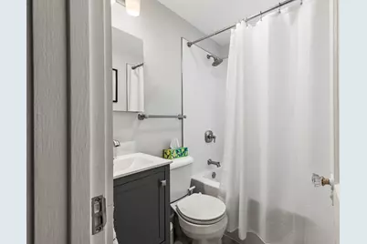 1554 E Hampton Dr, Whitefish Bay, WI 53217 - Photo 15