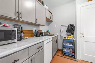 1554 E Hampton Dr, Whitefish Bay, WI 53217 - Photo 7