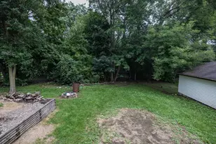 N69W20947 Pleasant St, Menomonee Falls, WI 53051 - Photo 51