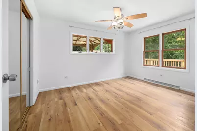 N69W20947  Pleasant St, Menomonee Falls, WI 53051 - Photo 31