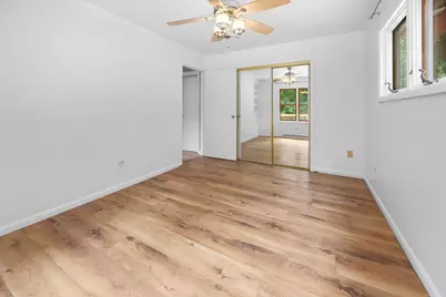 N69W20947  Pleasant St, Menomonee Falls, WI 53051 - Photo 33