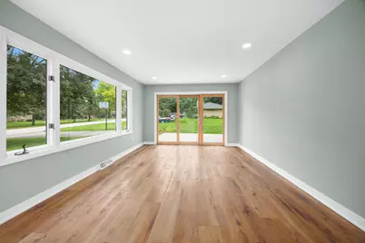 N69W20947  Pleasant St, Menomonee Falls, WI 53051 - Photo 13
