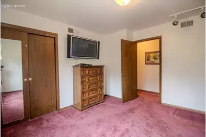W152N7406  Westwood Dr, Menomonee Falls, WI 53051 - Photo 15