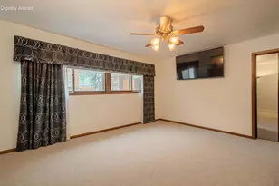 W152N7406 Westwood Dr, Menomonee Falls, WI 53051 - Photo 27
