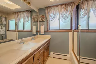 W152N7406 Westwood Dr, Menomonee Falls, WI 53051 - Photo 19