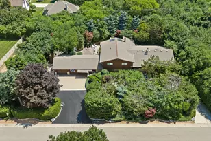 W152N7406 Westwood Dr, Menomonee Falls, WI 53051 - Photo 3