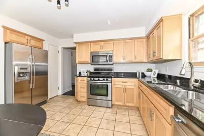1009 W Morgan Ave, Milwaukee, WI 53221 - Photo 13