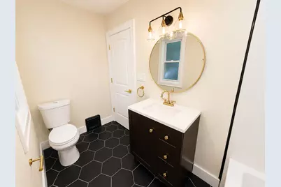 4937 N Hollywood Ave, Whitefish Bay, WI 53217 - Photo 15