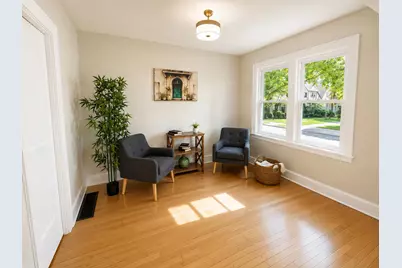 4937 N Hollywood Ave, Whitefish Bay, WI 53217 - Photo 5