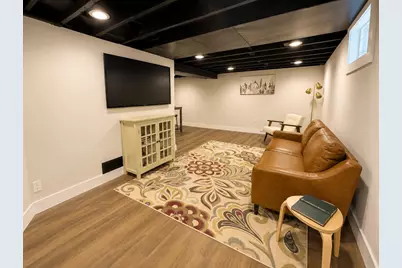 4937 N Hollywood Ave, Whitefish Bay, WI 53217 - Photo 21
