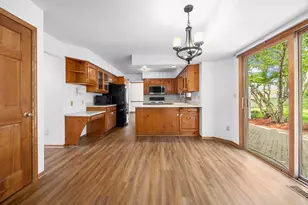 21840 Doneswood Dr, Brookfield, WI 53186 - Photo 7