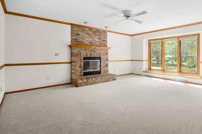 21840  Doneswood Dr, Brookfield, WI 53186 - Photo 5