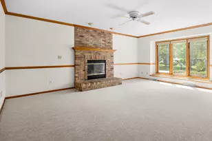 21840 Doneswood Dr, Brookfield, WI 53186 - Photo 5