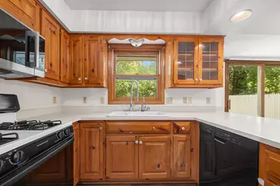21840  Doneswood Dr, Brookfield, WI 53186 - Photo 11
