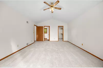 21840  Doneswood Dr, Brookfield, WI 53186 - Photo 19