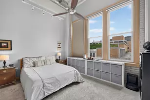 1325 N Van Buren St, Milwaukee, WI 53202 - Photo 11