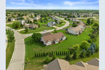 8407 S Cortland Dr, Oak Creek, WI 53154 - Photo 35