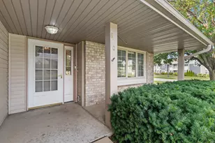 8407 S Cortland Dr, Oak Creek, WI 53154 - Photo 39