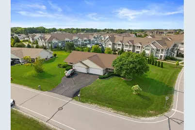 8407 S Cortland Dr, Oak Creek, WI 53154 - Photo 39