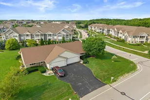8407 S Cortland Dr, Oak Creek, WI 53154 - Photo 37