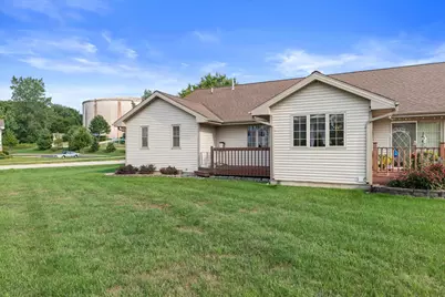 8407 S Cortland Dr, Oak Creek, WI 53154 - Photo 27