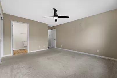 8407 S Cortland Dr, Oak Creek, WI 53154 - Photo 17