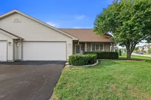 8407 S Cortland Dr, Oak Creek, WI 53154 - Photo 37