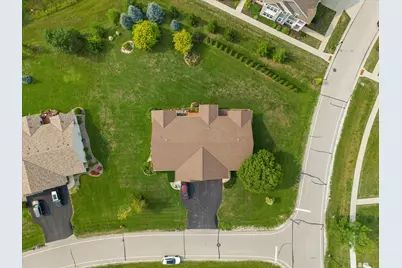 8407 S Cortland Dr, Oak Creek, WI 53154 - Photo 35