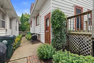 1816 E Beverly Rd, Shorewood, WI 53211 - Photo 41