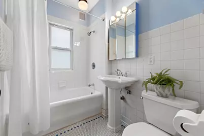 1816 E Beverly Rd, Shorewood, WI 53211 - Photo 23