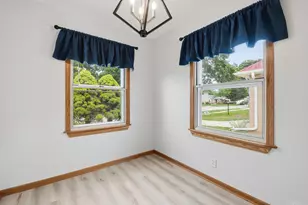 2023 E Tripoli Ave, Saint Francis, WI 53235 - Photo 9
