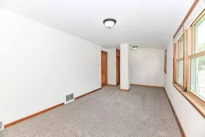 2321 S 82nd St, West Allis, WI 53219 - Photo 21