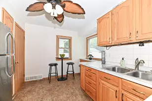 2321 S 82nd St, West Allis, WI 53219 - Photo 13