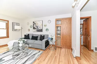2321 S 82nd St, West Allis, WI 53219 - Photo 3