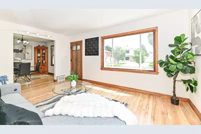 2321 S 82nd St, West Allis, WI 53219 - Photo 7