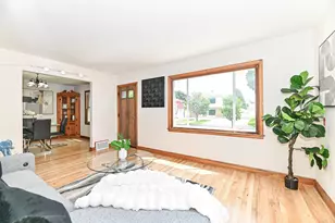 2321 S 82nd St, West Allis, WI 53219 - Photo 7