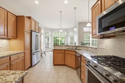 N173W20011  Creekside Dr, Jackson, WI 53037 - Photo 11