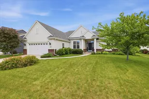 N173W20011 Creekside Dr, Jackson, WI 53037 - Photo 29