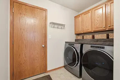 N173W20011  Creekside Dr, Jackson, WI 53037 - Photo 27