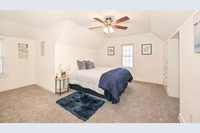 2563 S 99th St, West Allis, WI 53227 - Photo 21