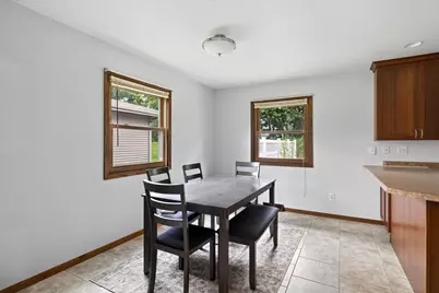 1024  Park Ridge Dr, Onalaska, WI 54650 - Photo 5