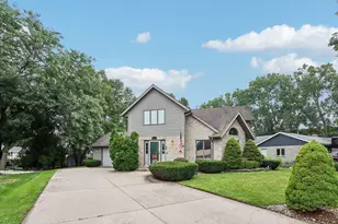 432 Jennifer Ave, Burlington, WI 53105 - Photo 3