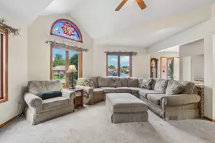 432 Jennifer Ave, Burlington, WI 53105 - Photo 9