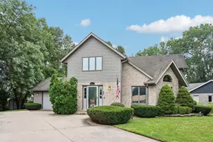 432 Jennifer Ave, Burlington, WI 53105 - Photo 3
