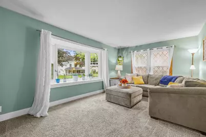 501  Haskins St, Lake Geneva, WI 53147 - Photo 9