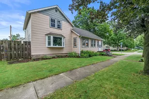 501 Haskins St, Lake Geneva, WI 53147 - Photo 27