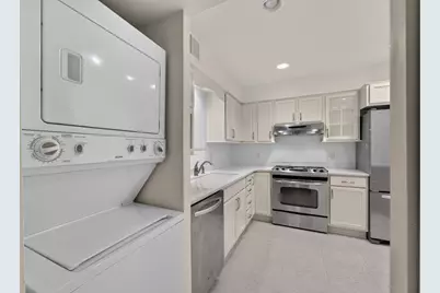 3838 N Oakland Ave #375, Shorewood, WI 53211 - Photo 5