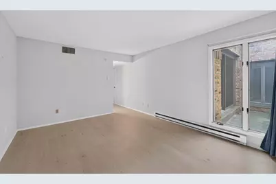 3838 N Oakland Ave #375, Shorewood, WI 53211 - Photo 11