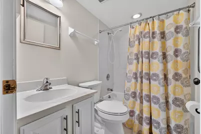 3838 N Oakland Ave #375, Shorewood, WI 53211 - Photo 15