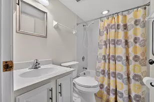 3838 N Oakland Ave, Shorewood, WI 53211 - Photo 15